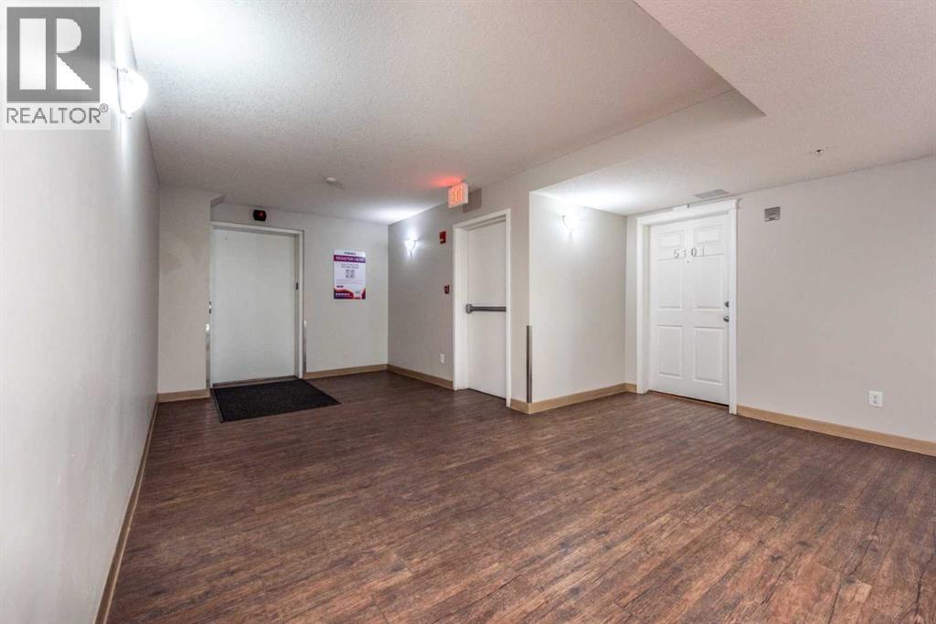 5408, 69 Country Village Manor NE