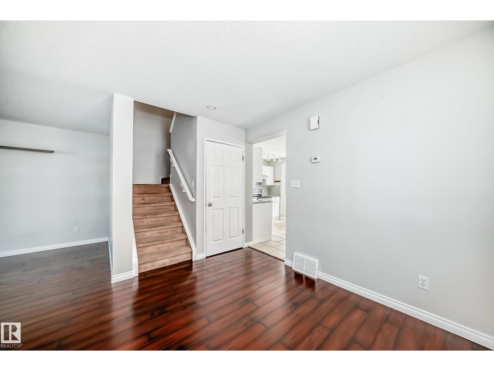16217 57 ST NW