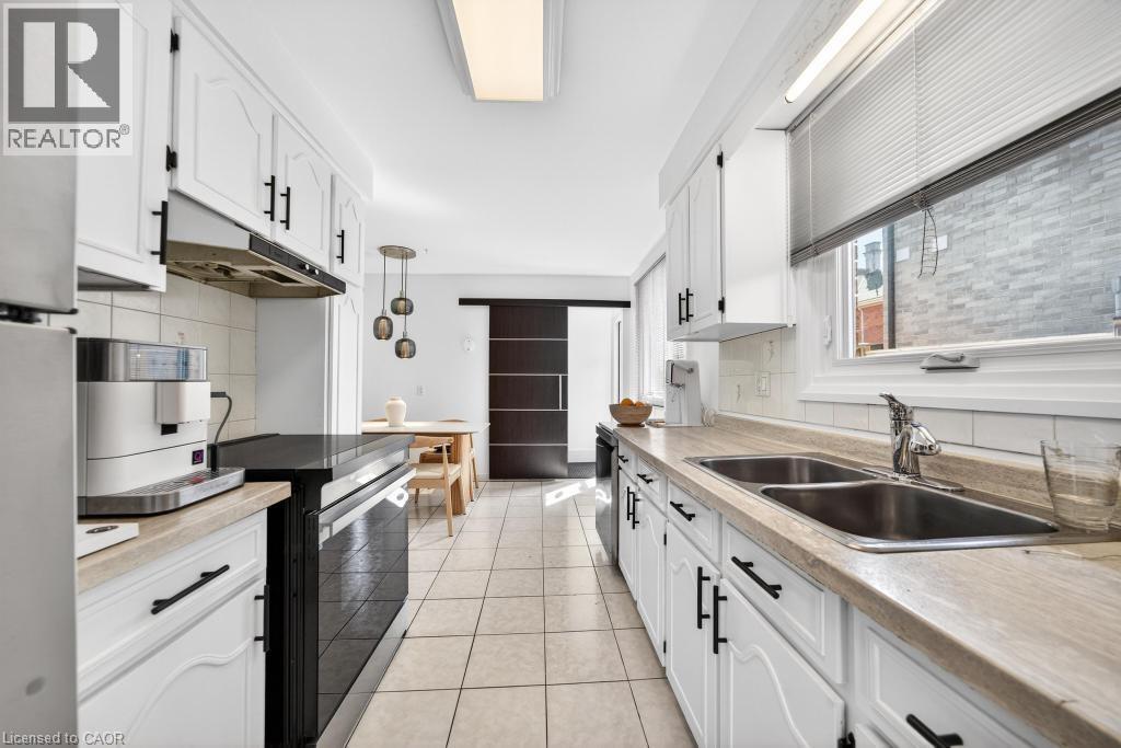 19 GLEN FOREST Drive