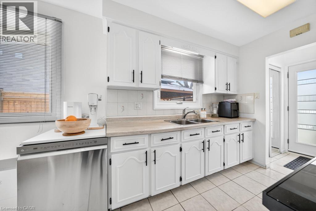 19 GLEN FOREST Drive