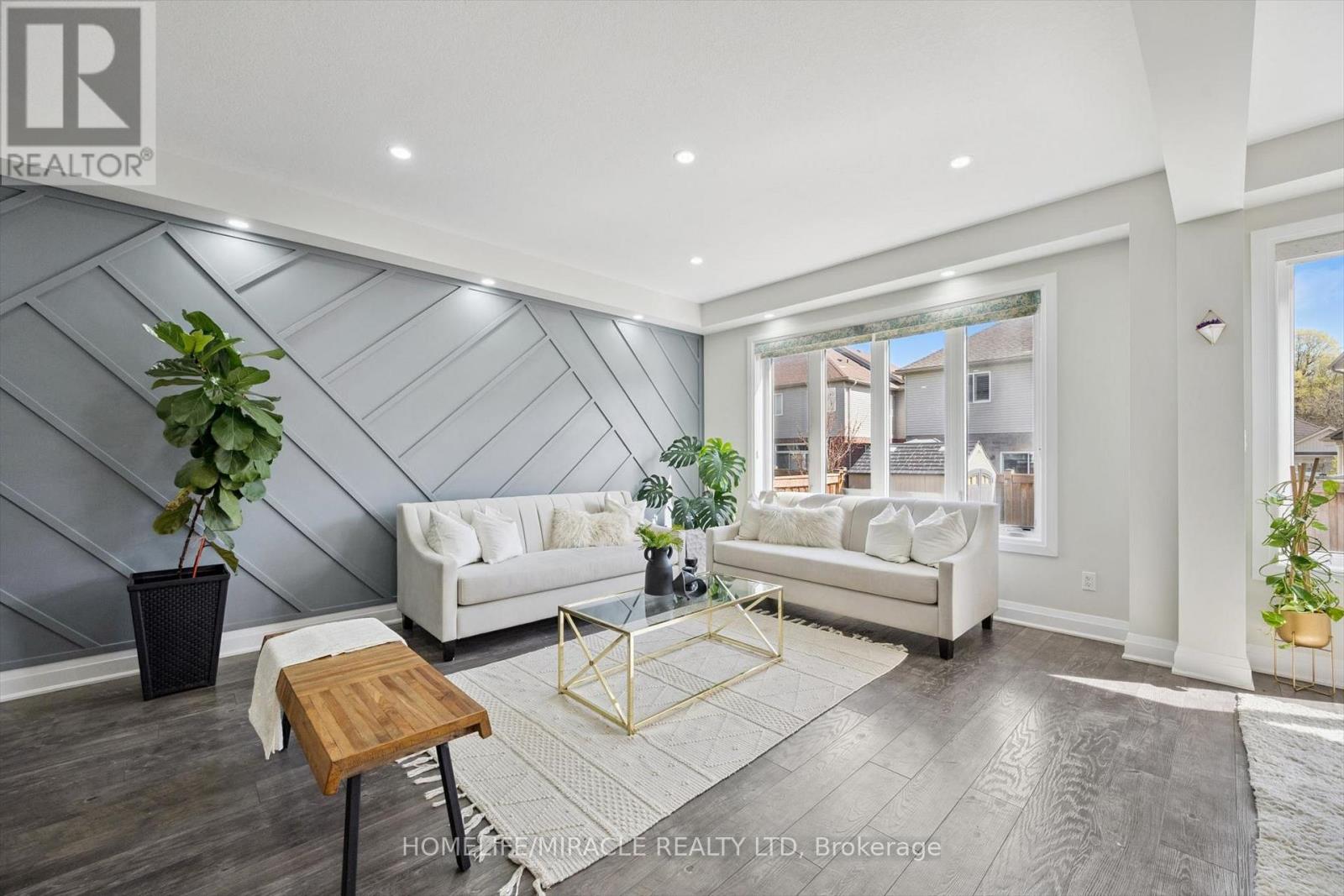 736 WOOD LILY STREET