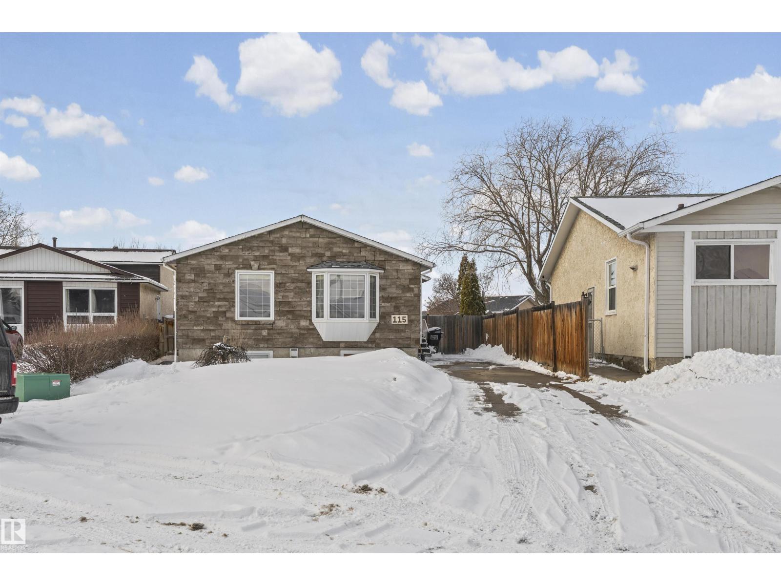 115 WARWICK RD NW