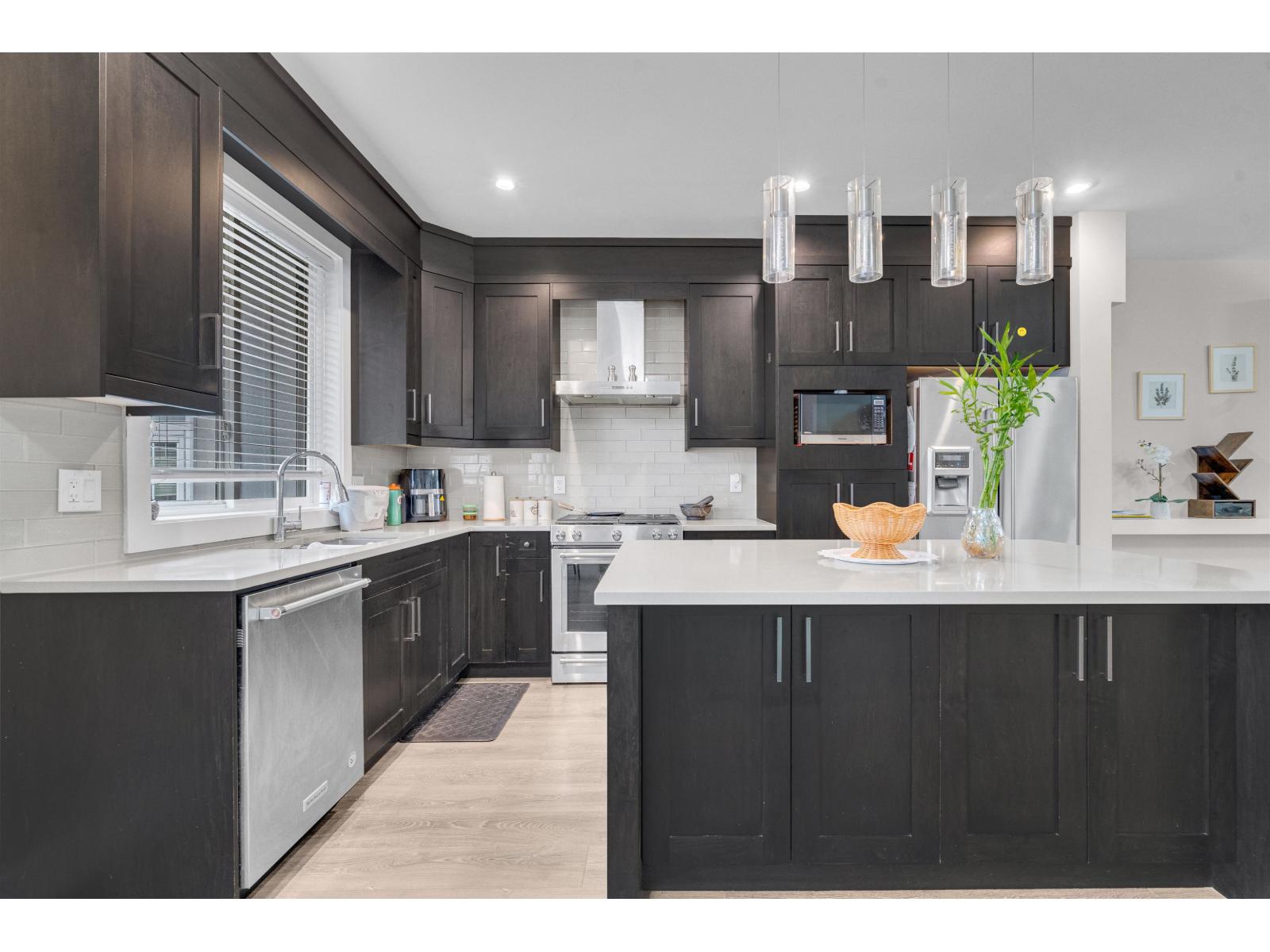 2 32035 MT WADDINGTON AVENUE