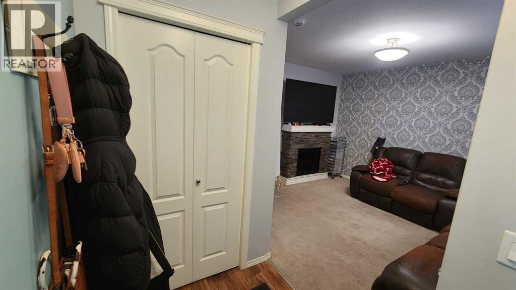 86, 53 Keystone Terrace W
