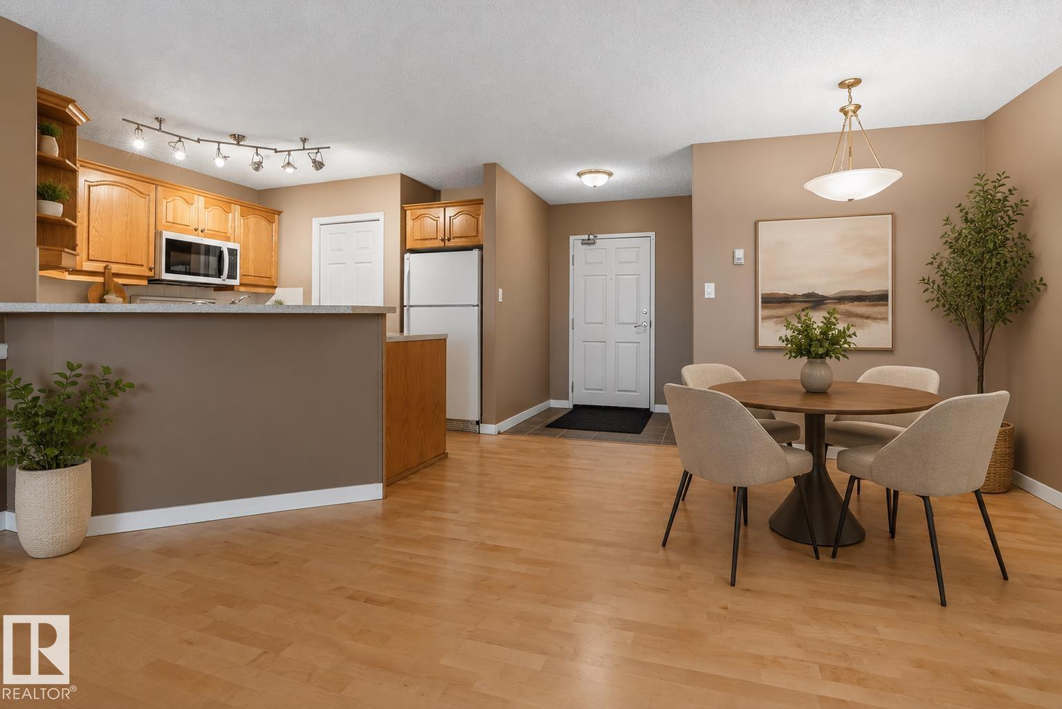 #104 9760 174 ST NW