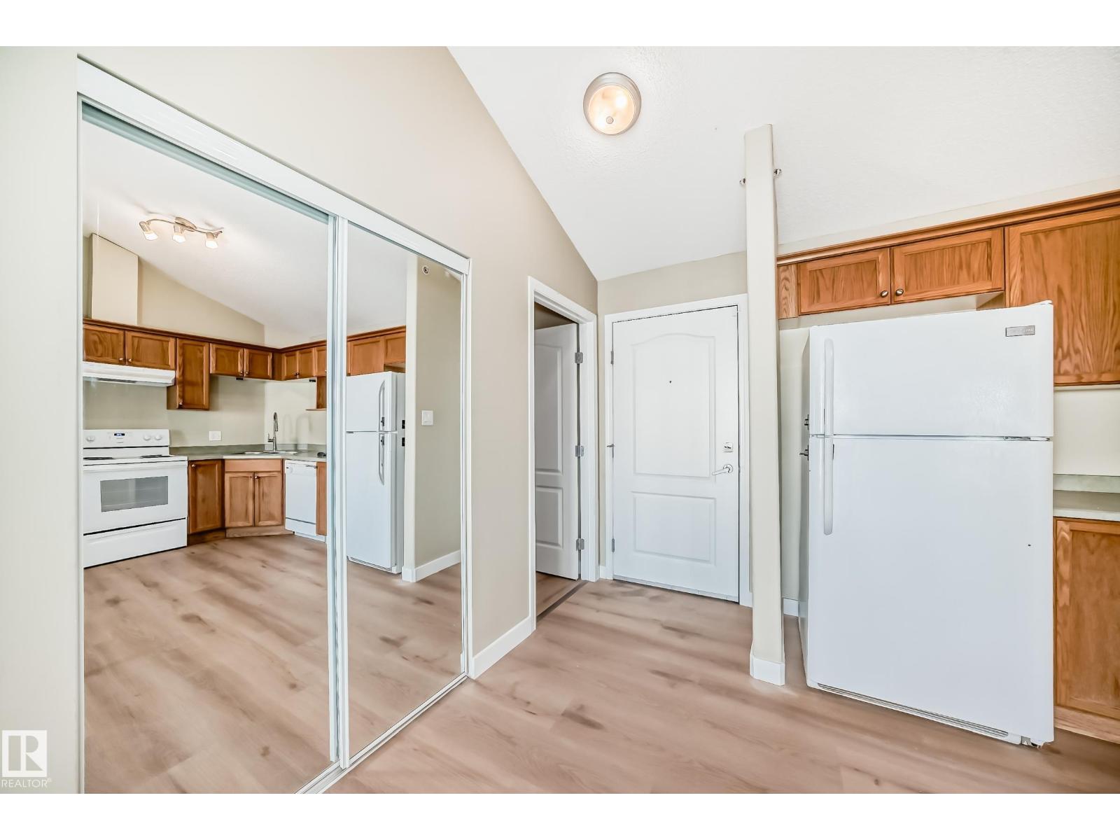 #2422 320 CLAREVIEW STATION DR NW NW