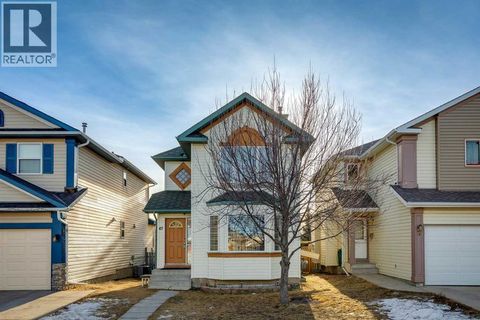 47 Covewood Park NE Calgary AB T3K4T2