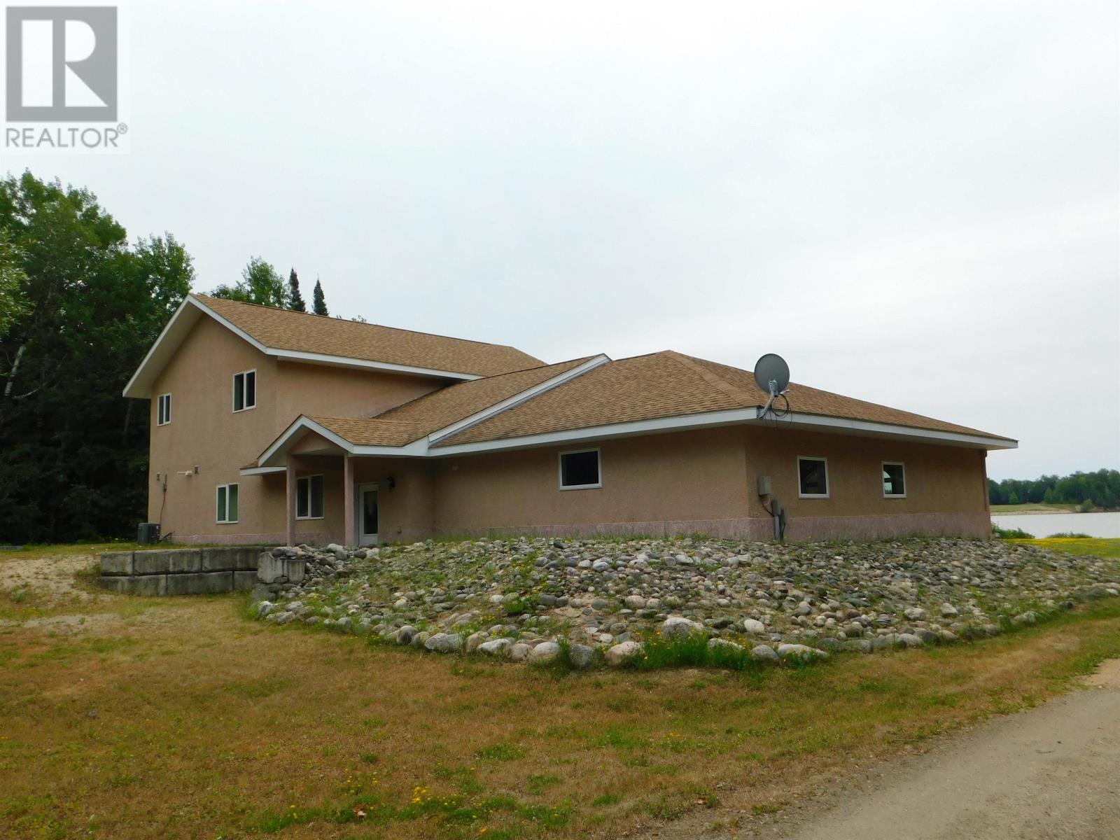 722 Sandy Beach RD