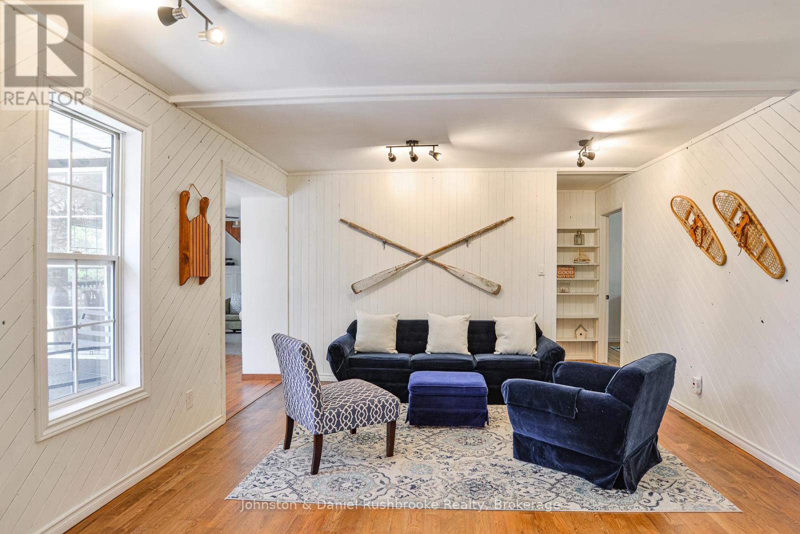 26 WOODLAND DRIVE