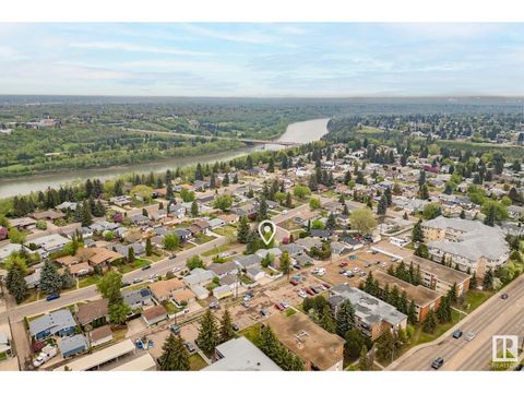 7711 106A AV NW Edmonton AB T6A1K5