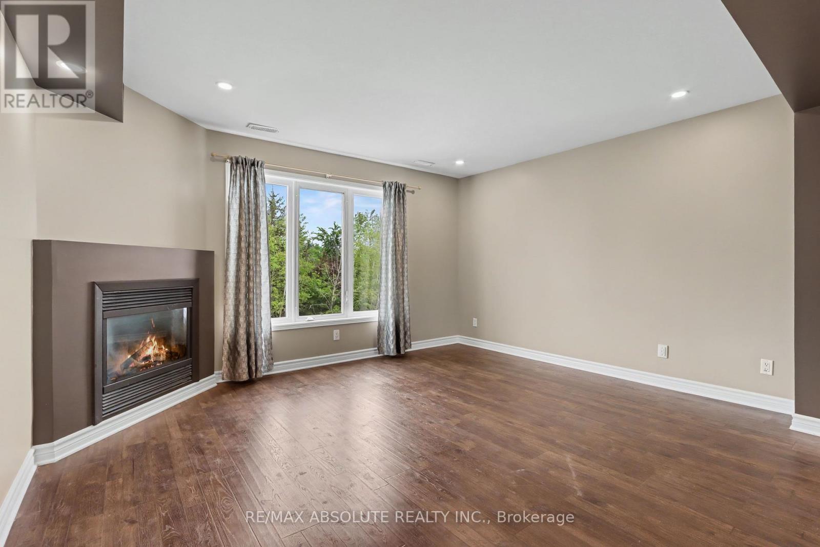 294 CRESTHAVEN DRIVE
