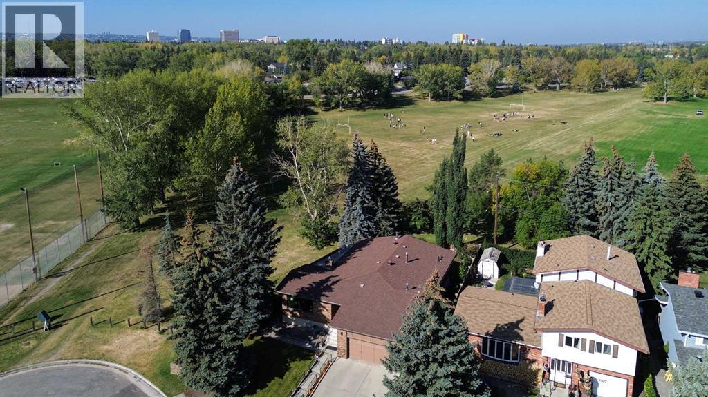 3303 Copithorne Road NW