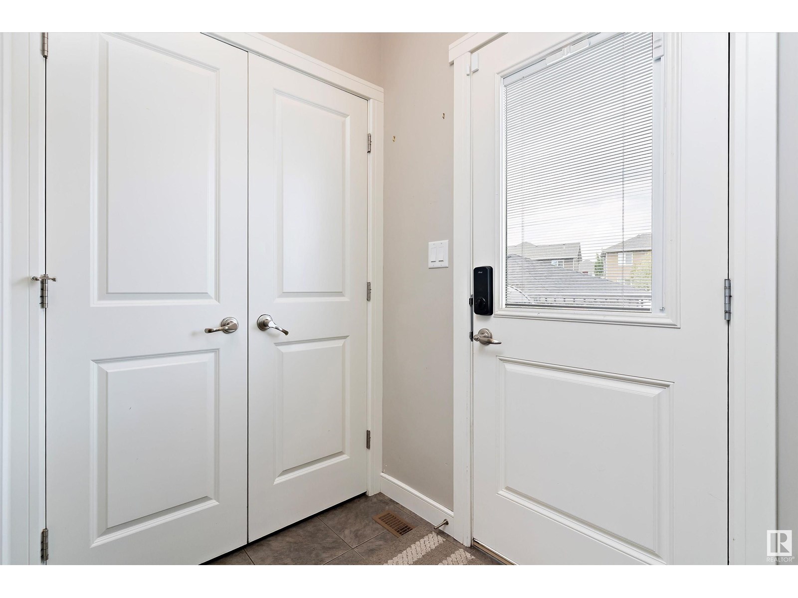 184 ROBINSON DR