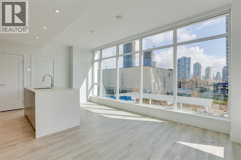 301 2288 ALPHA AVENUE