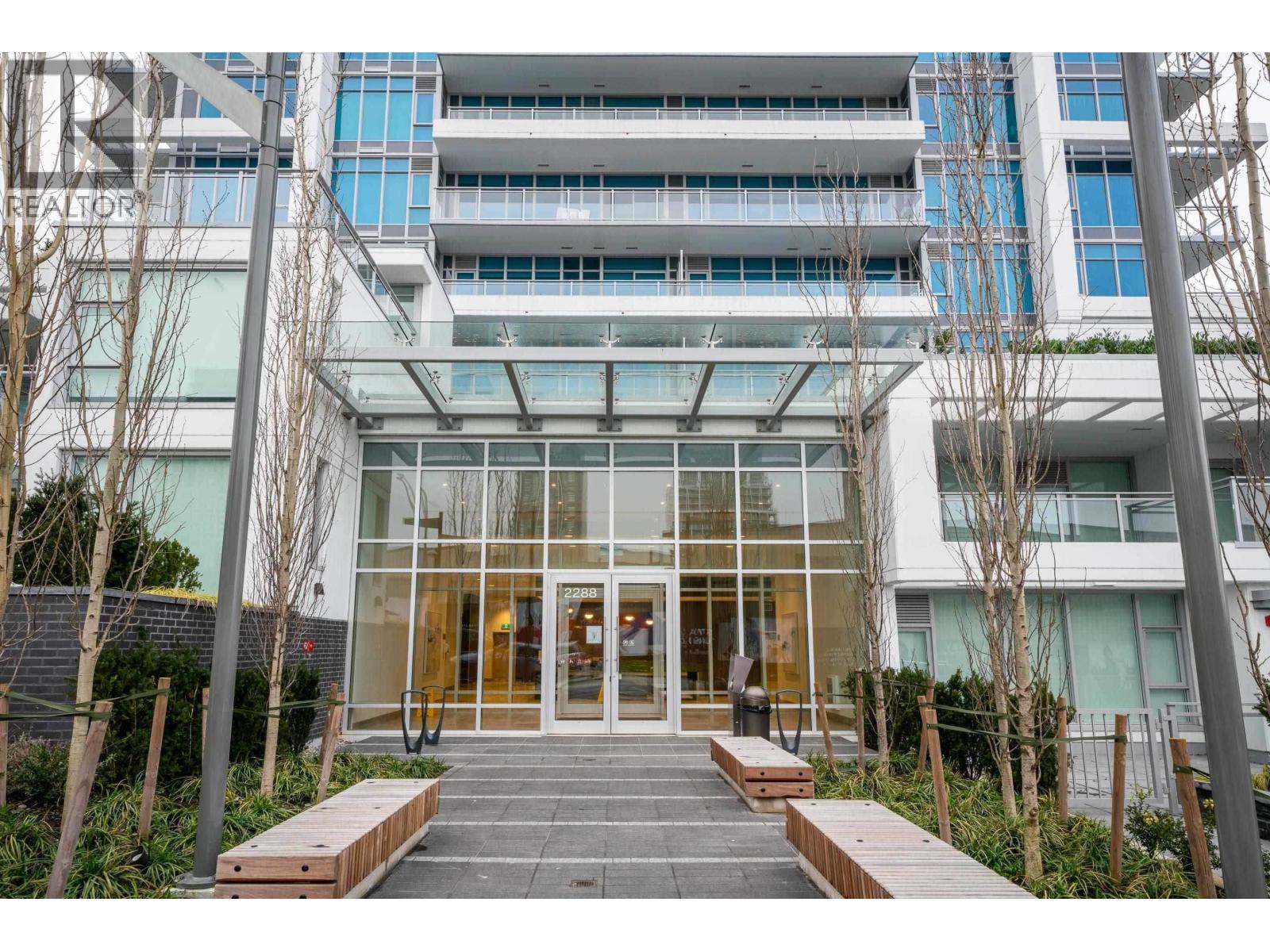 301 2288 ALPHA AVENUE