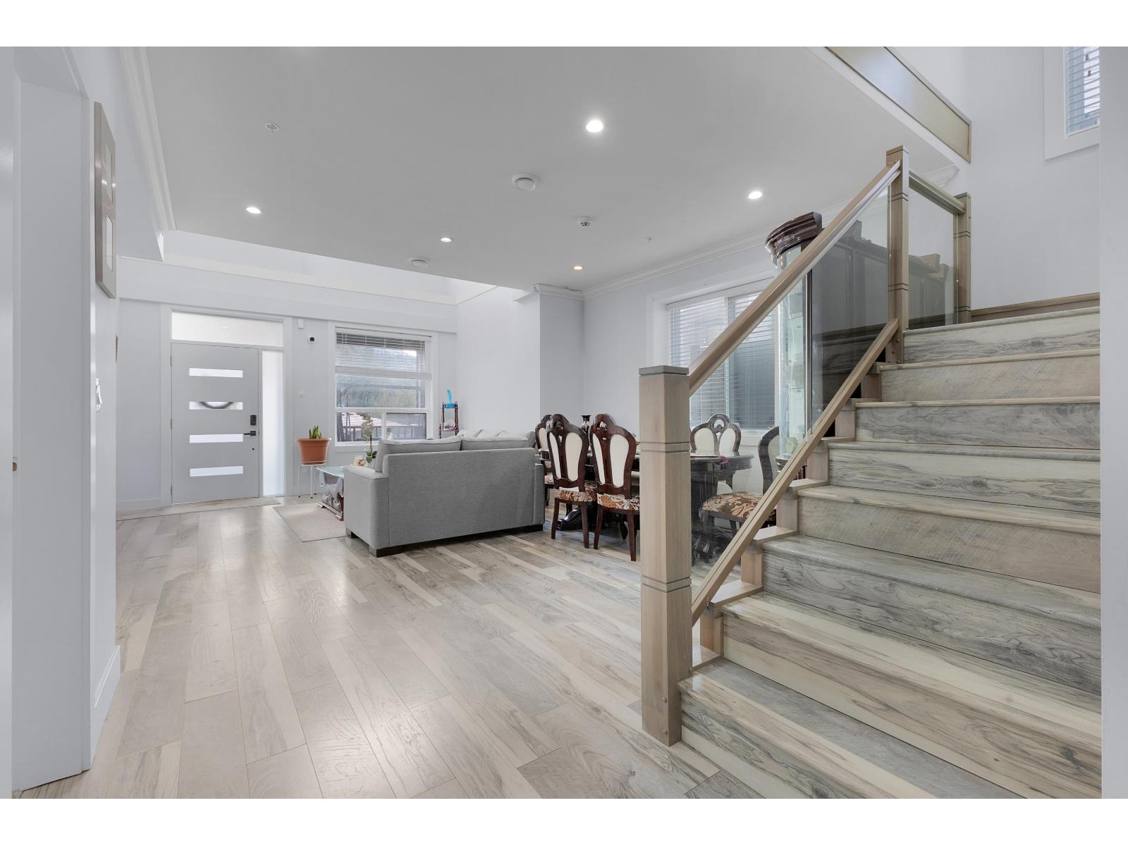 8524 FOREST GATE DRIVE|Eastern Hillsides