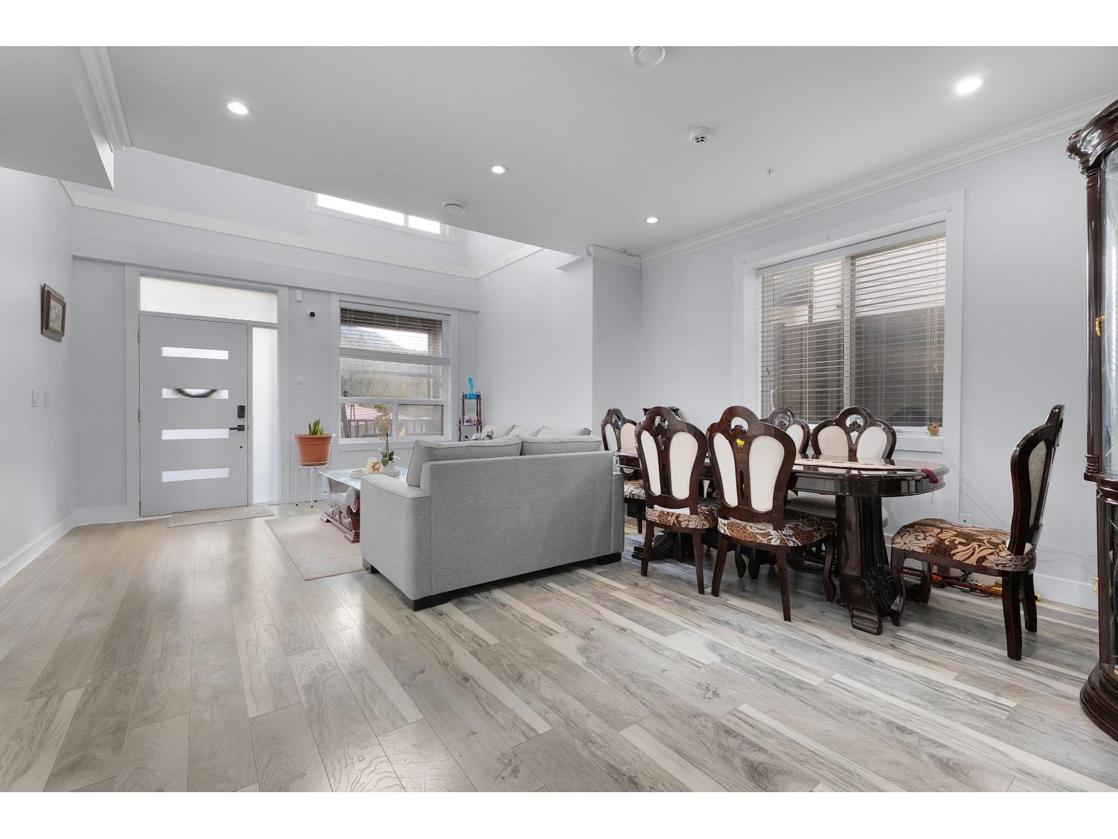 8524 FOREST GATE DRIVE|Eastern Hillsides