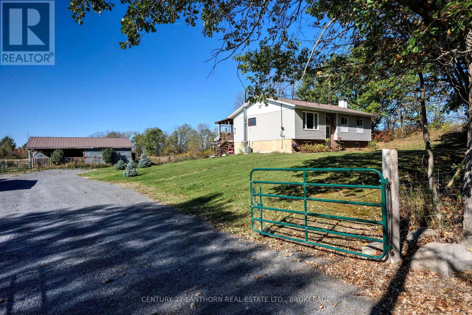 895 NINTH CONCESSION ROAD