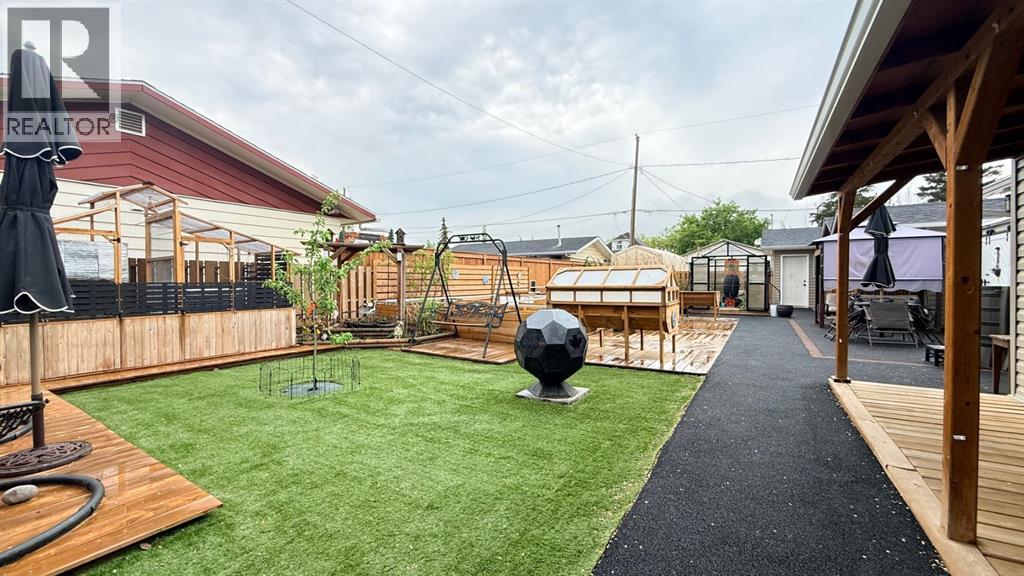 106 1 Street W