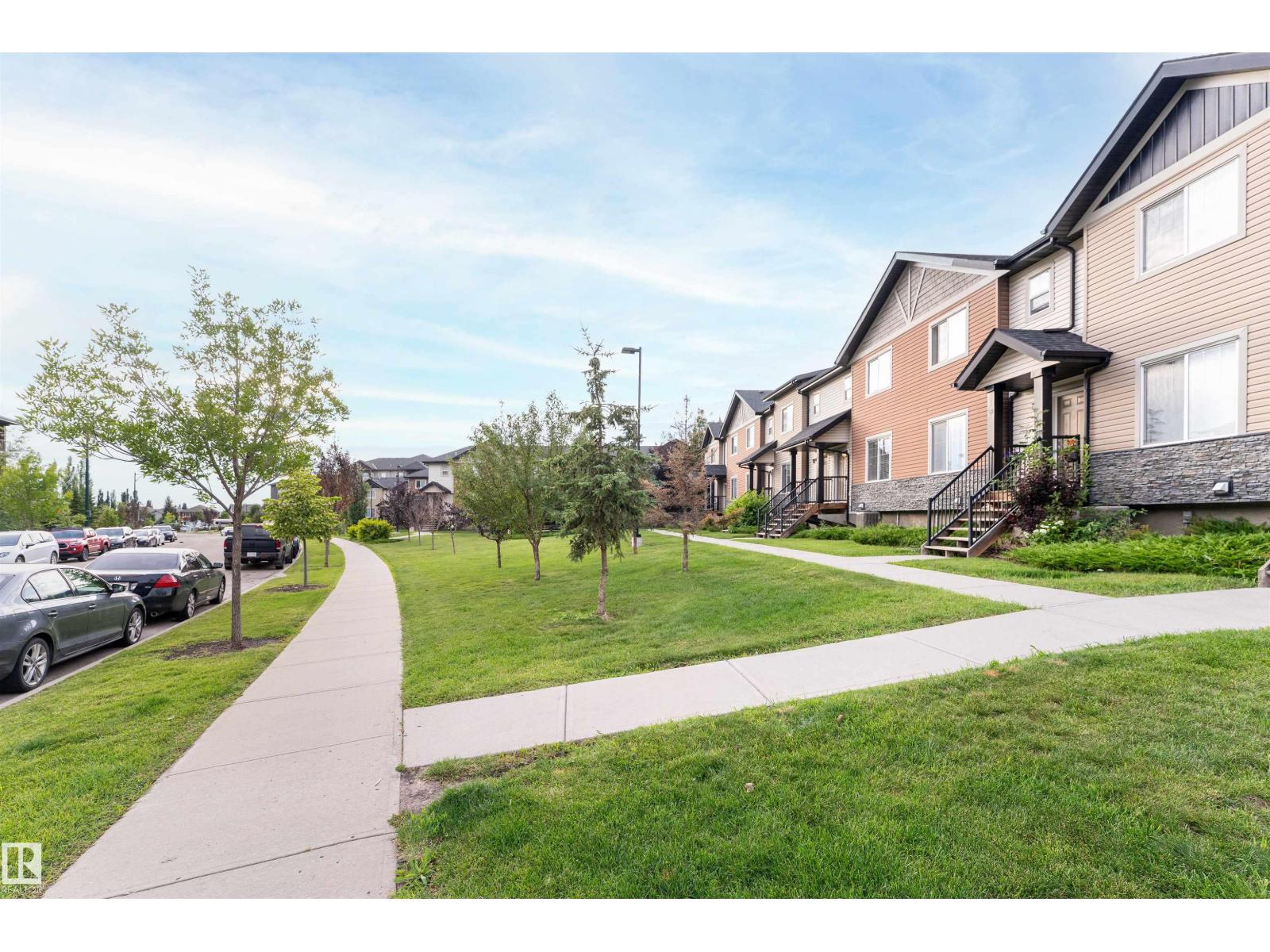 #51 12004 22 AV SW