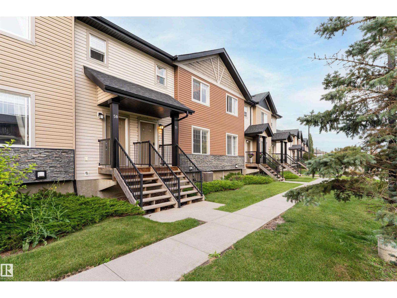 #51 12004 22 AV SW