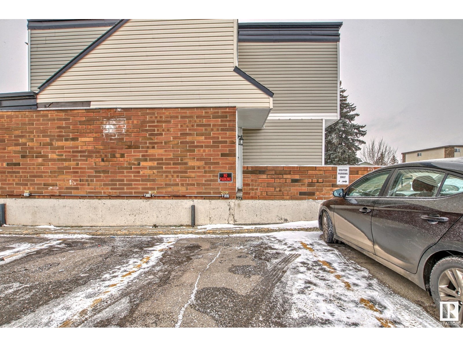 #203 11421 34 ST NW NW