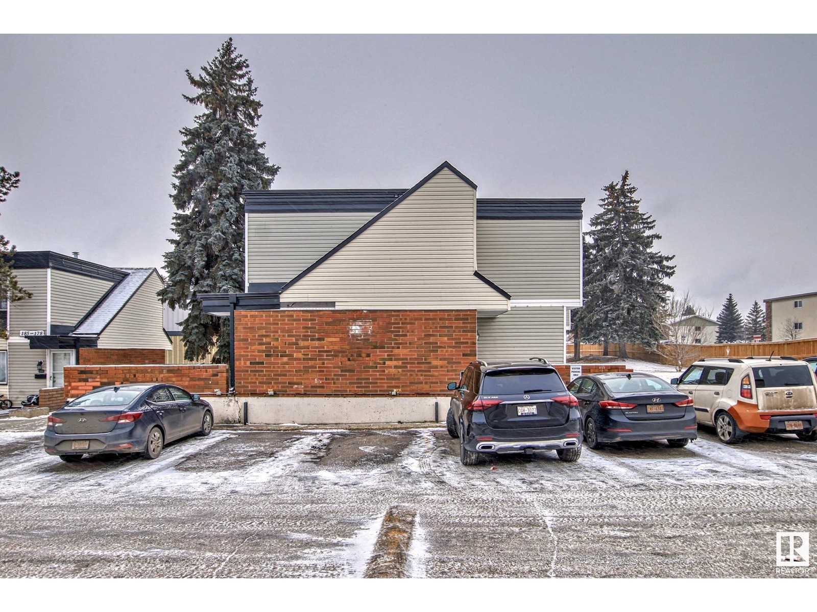 #203 11421 34 ST NW NW