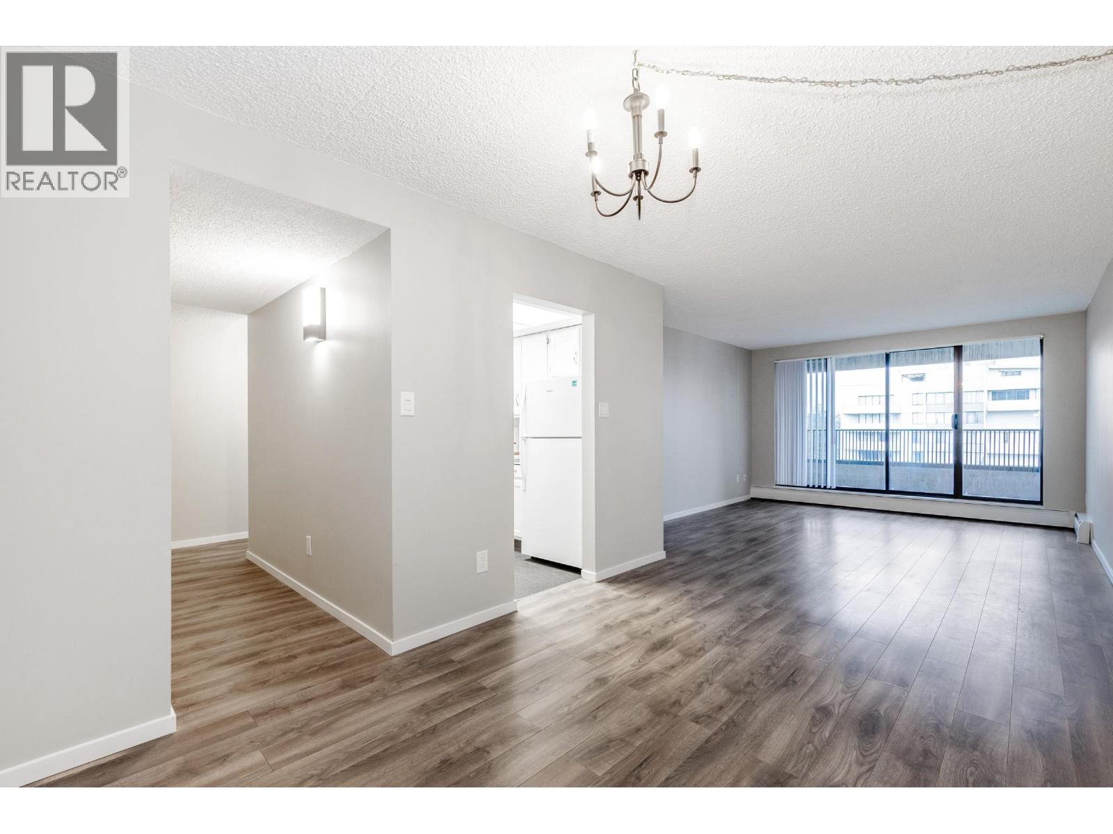 1502 4134 MAYWOOD STREET