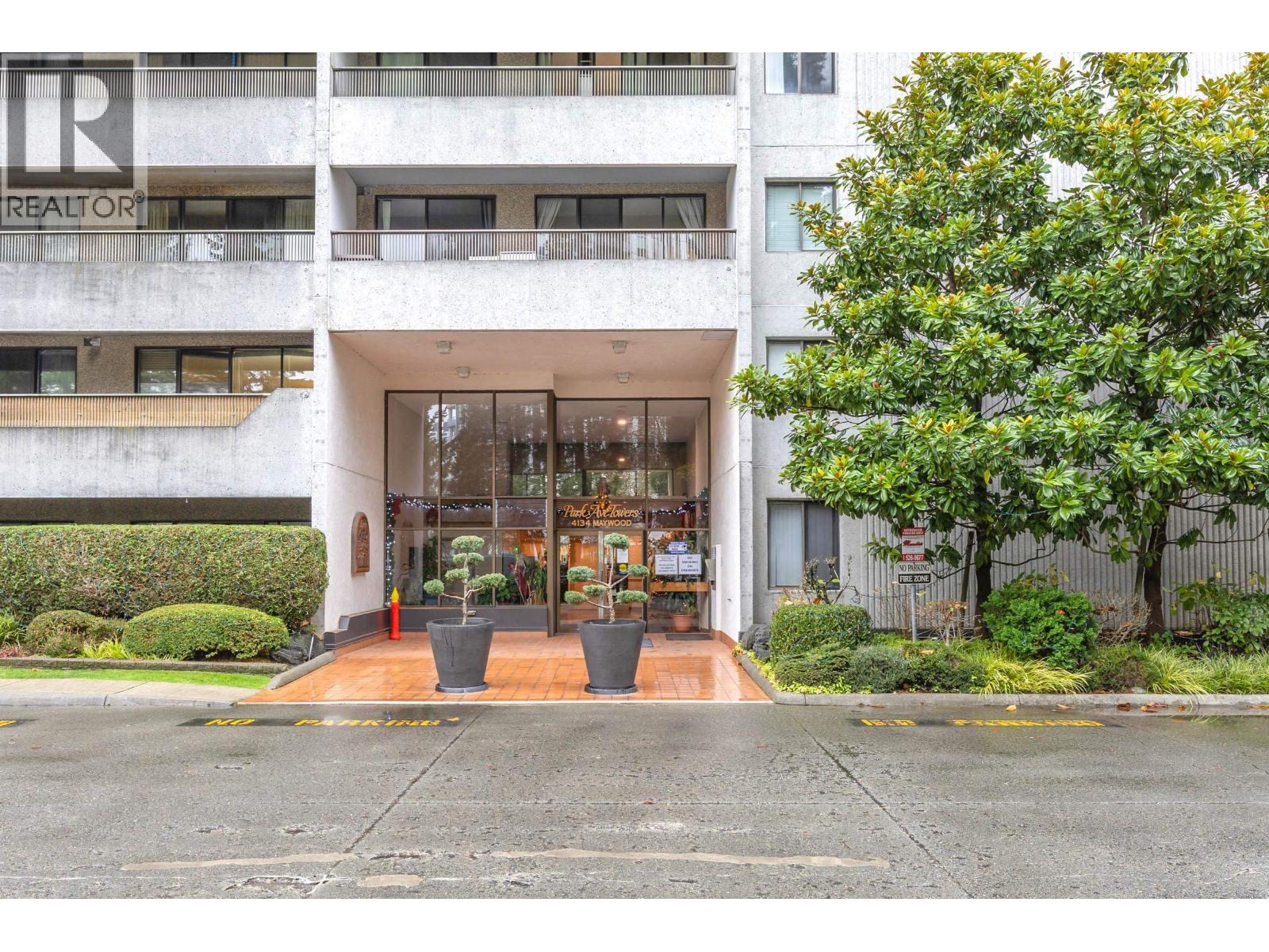 1502 4134 MAYWOOD STREET