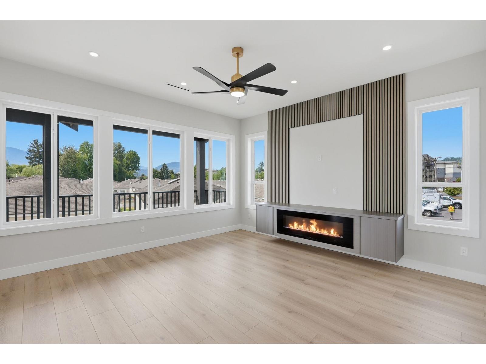 46046 SOUTHLANDS CRESCENT|Chilliwack Proper South
