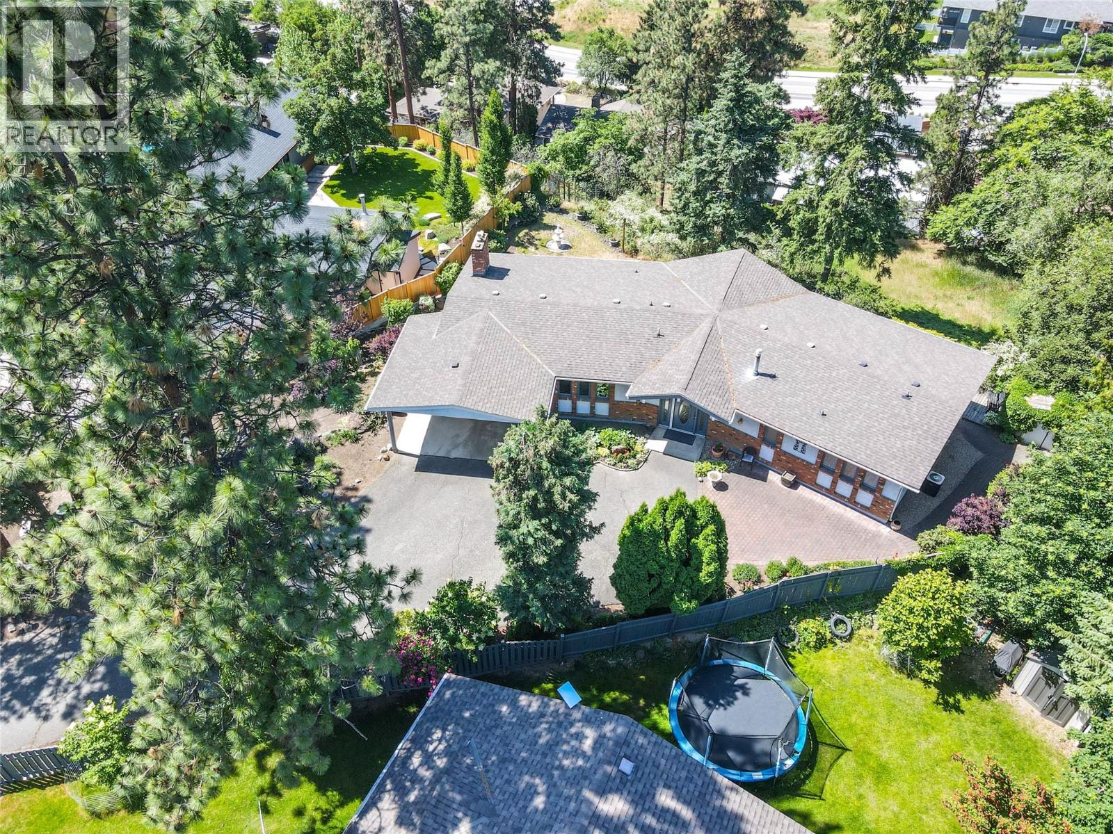20 Alameda Court