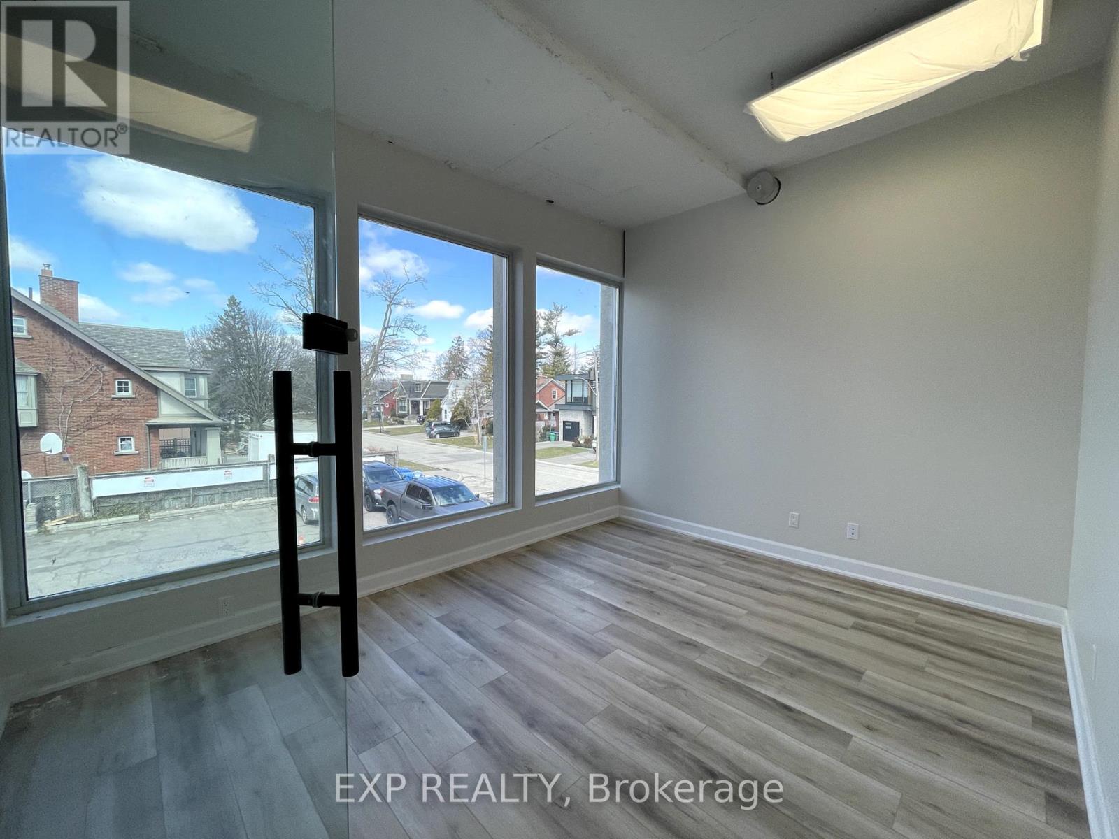 205-4A - 230 LAKESHORE ROAD E