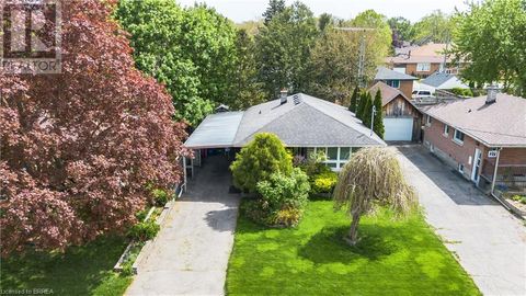 29 ALBEMARLE Street Brantford ON N3S4N5