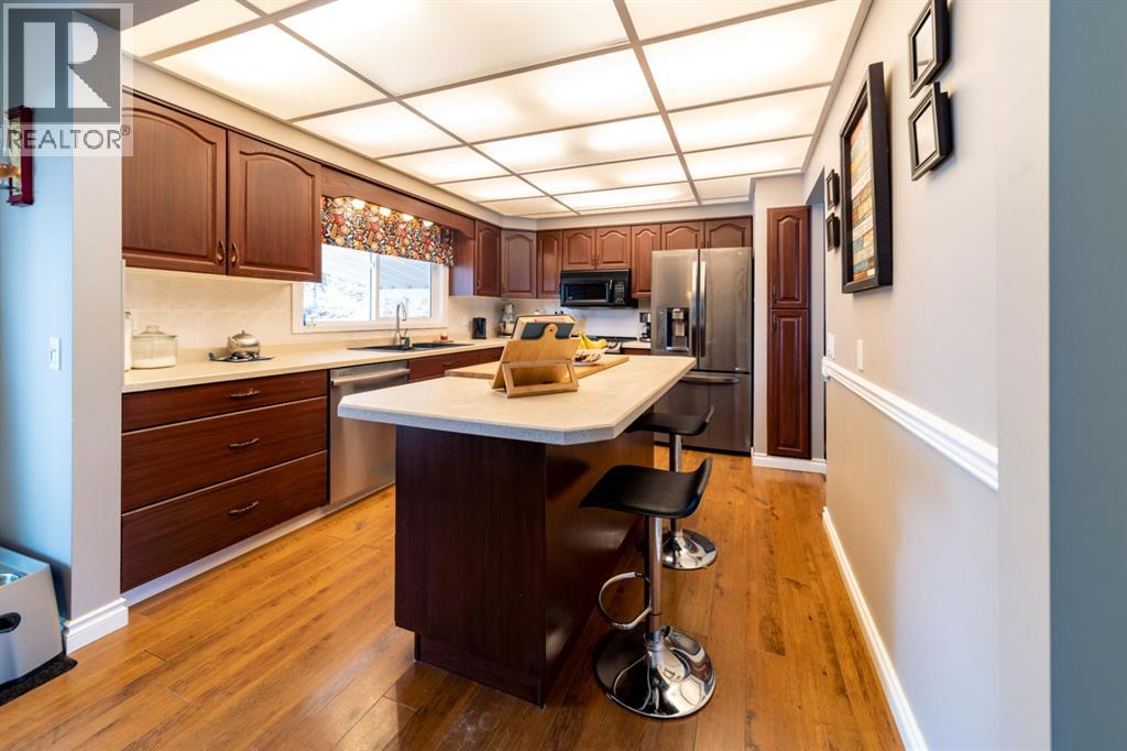 517 2 StreetCrescent