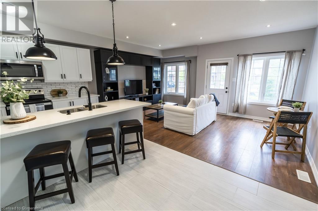 403 WESTWOOD Drive Unit# 30