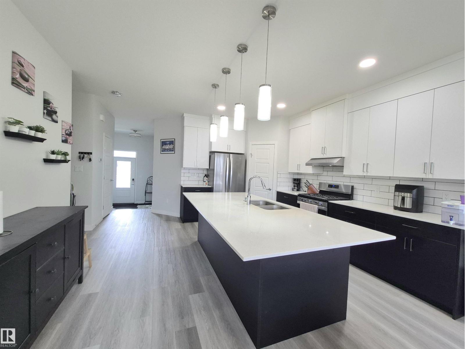 1727 PLUM CR SW