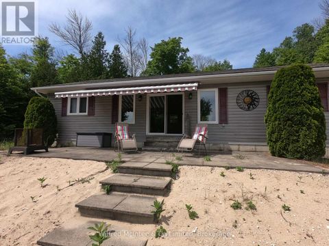 35 BRYANT STREET South Bruce Peninsula ON N0H2T0