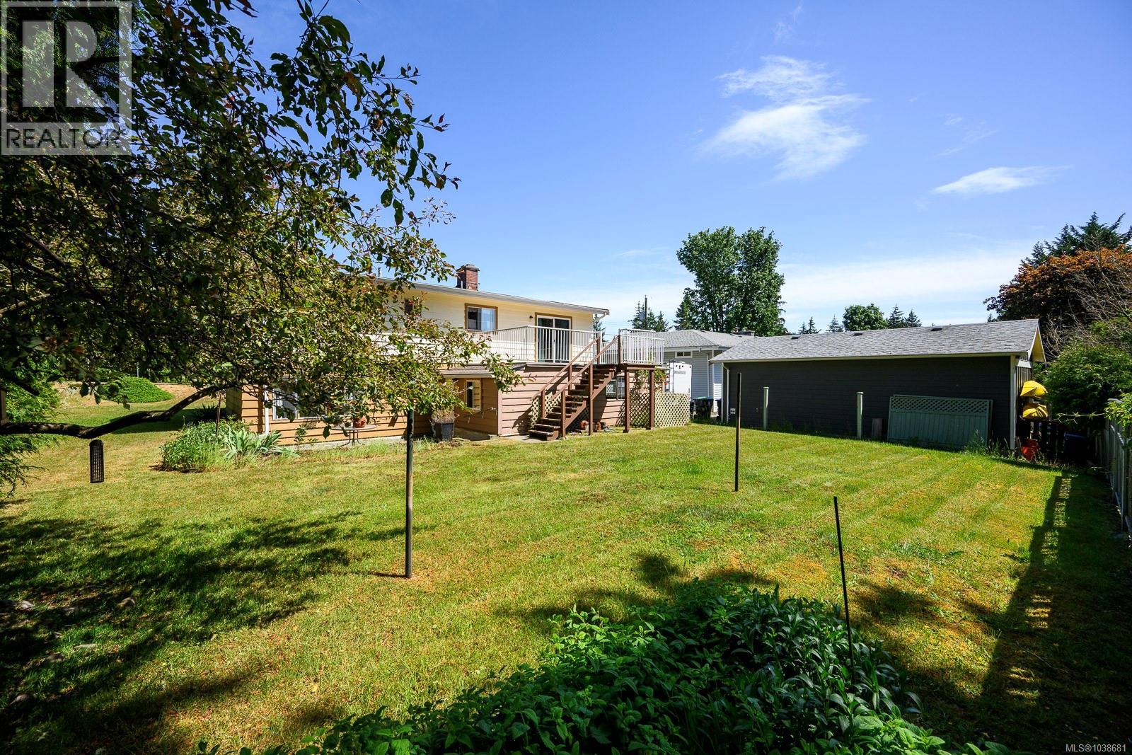 1617 Robb Ave