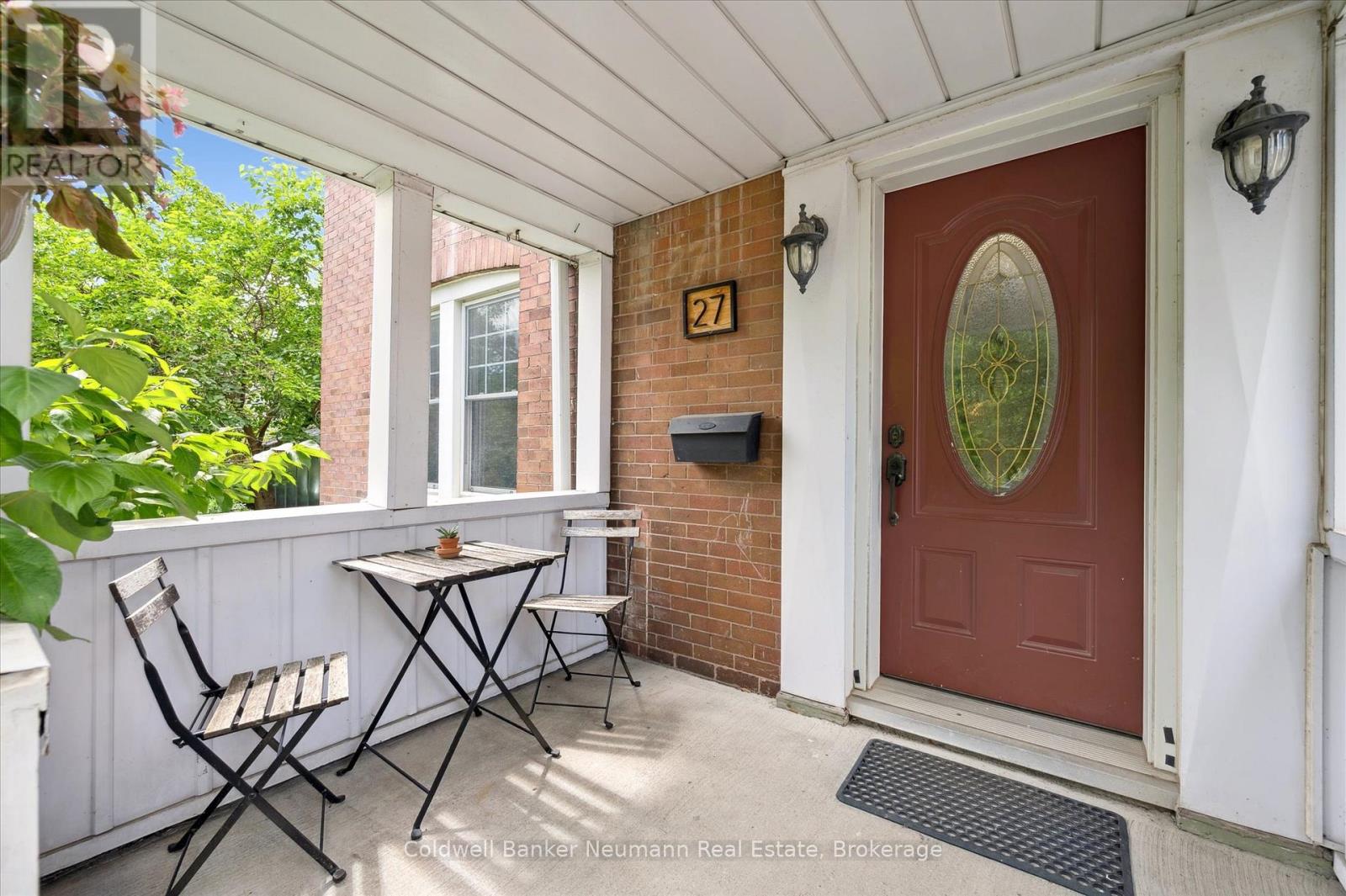 27 LAWRENCE AVENUE