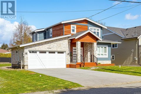 1680 Cedar Ave Saanich BC V8P1X2