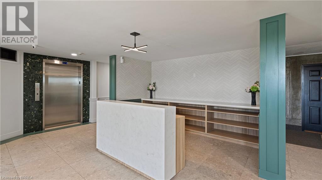 421 FAIRVIEW Drive Unit# 101