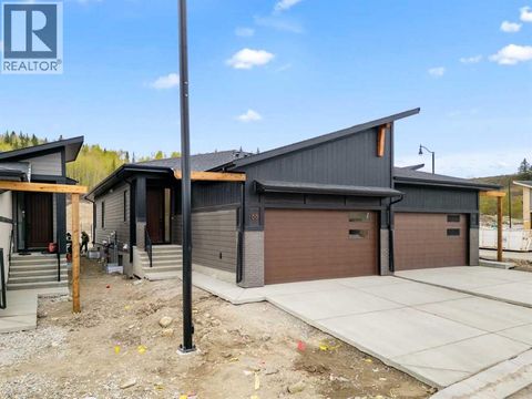 88, 297 Riviera Way Cochrane AB T4C2A4