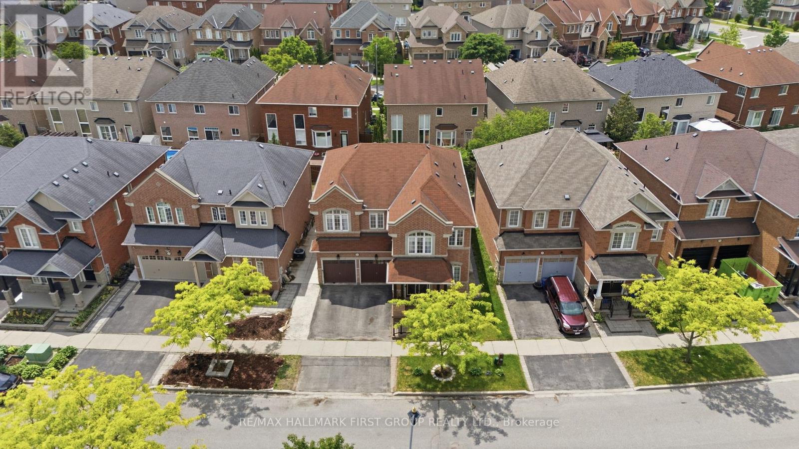22 CRAGG CRESCENT