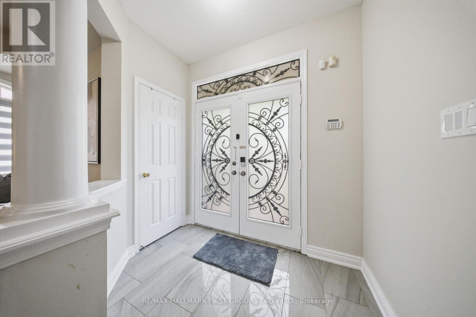 22 CRAGG CRESCENT