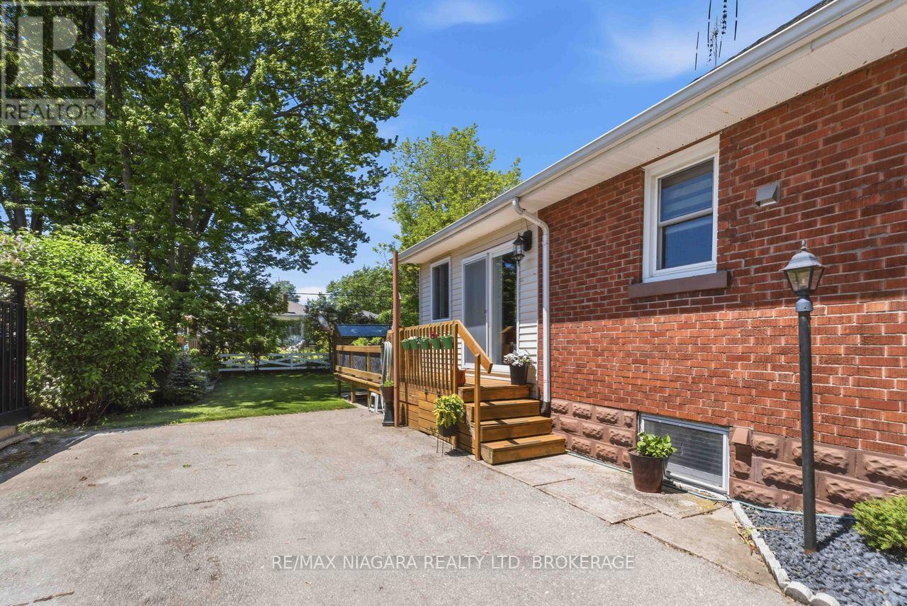 86 CLARE AVENUE