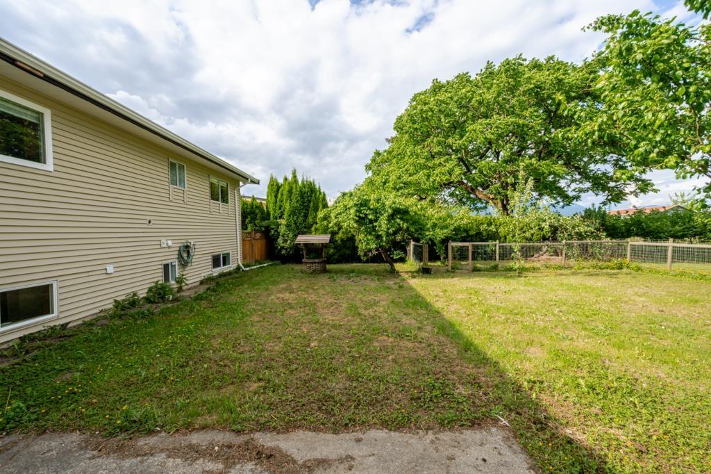 10144 WEDGEWOOD DRIVE|Fairfield Island