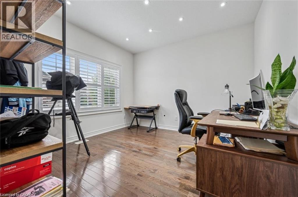 77 EAGLECREST Street