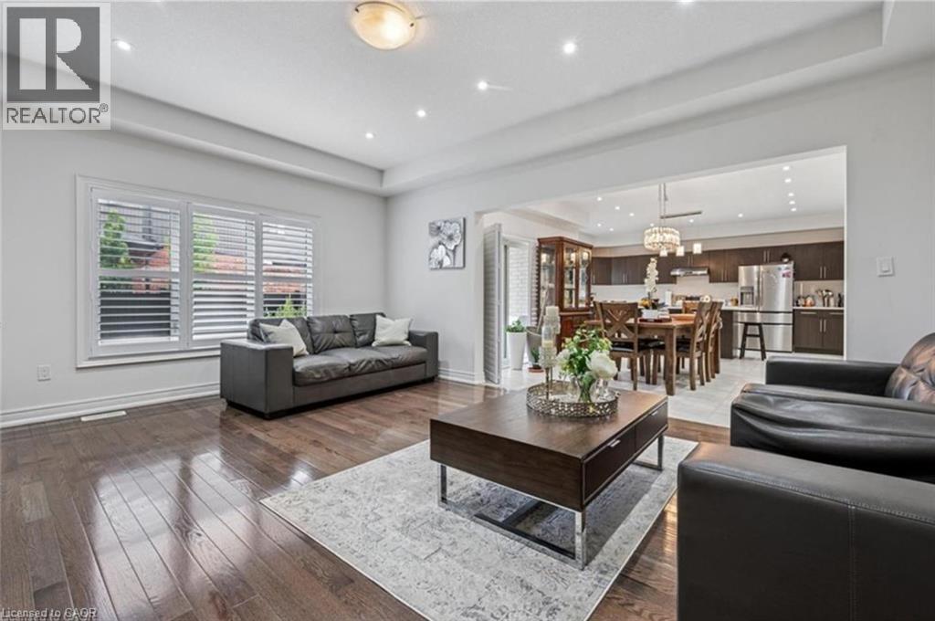 77 EAGLECREST Street