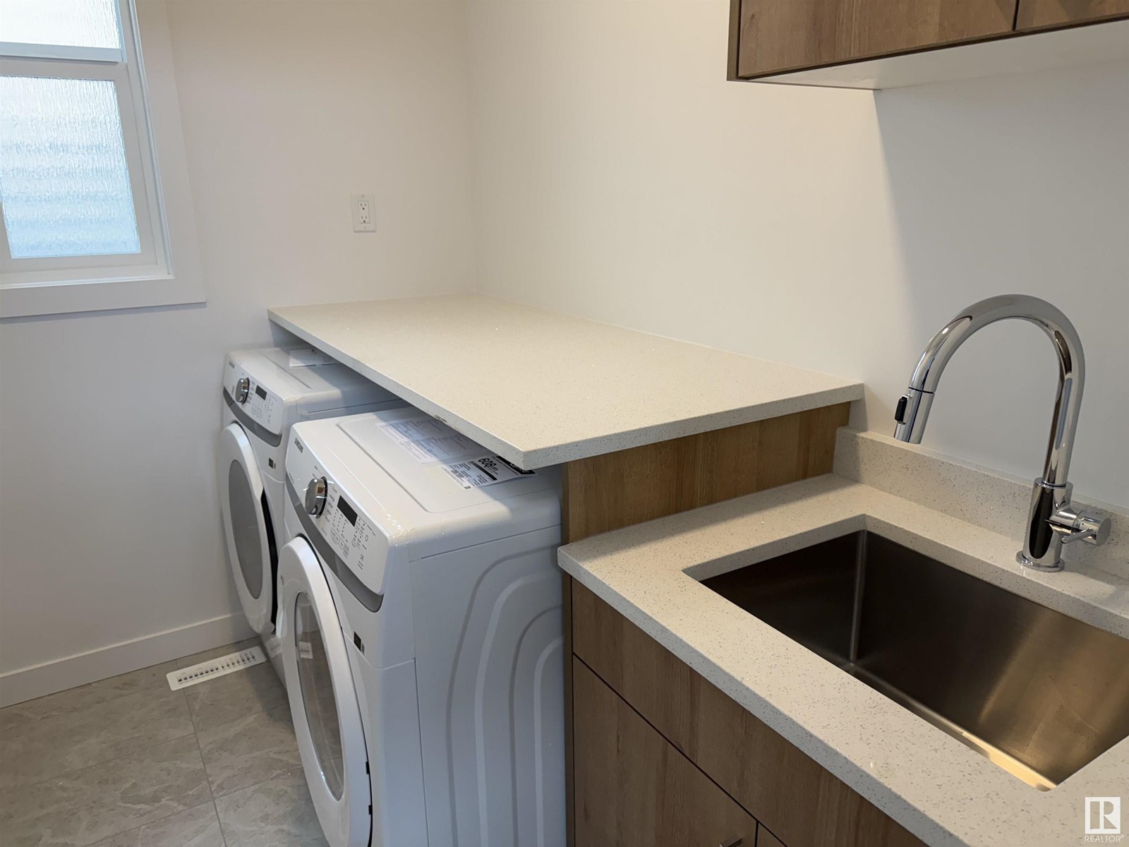 11331 103 ST NW