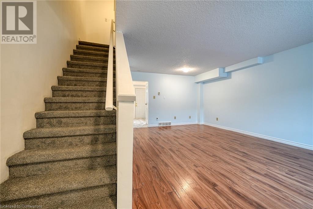 394 SPRINGBANK Avenue Unit# 4